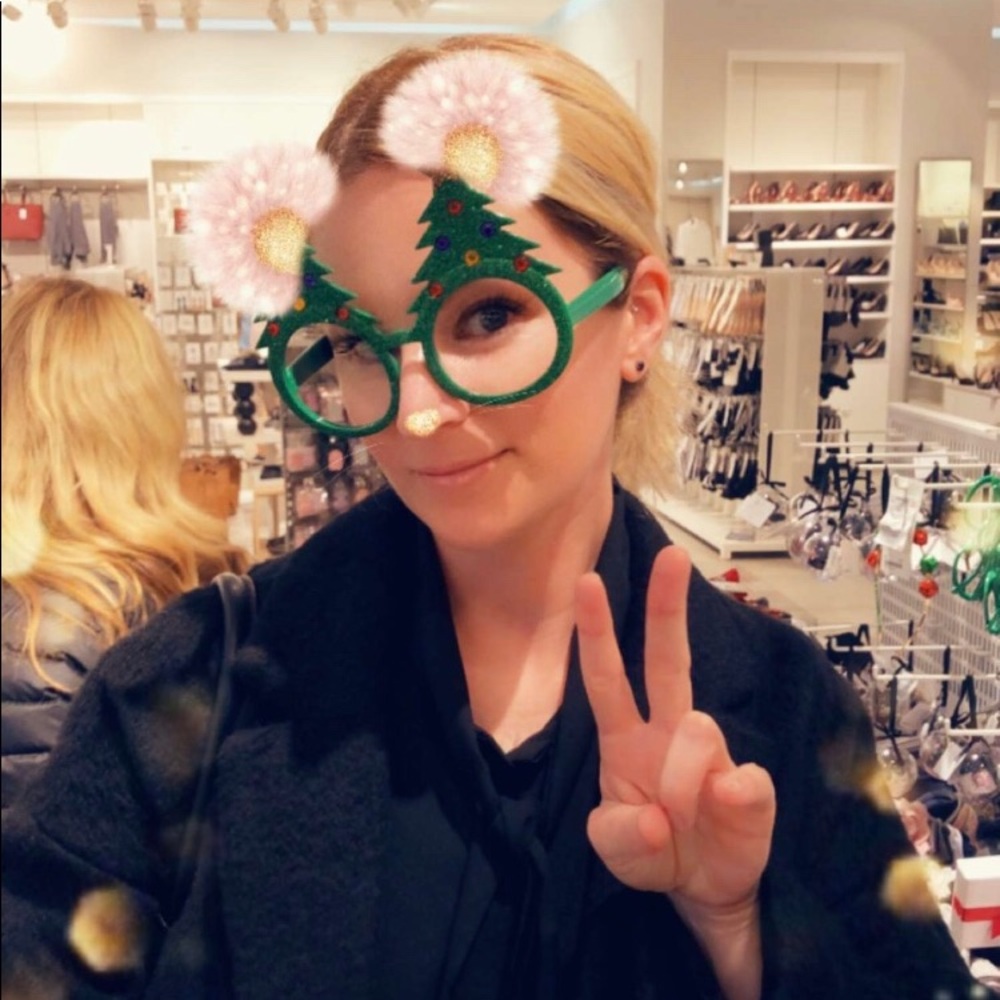 Meet your Posher, Totonya